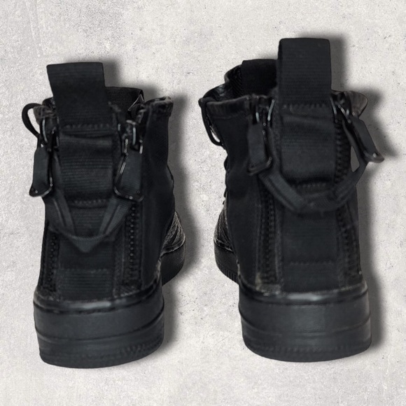 Nike SF Air Force 1Mid  Black Sneakers - Picture 5 of 7